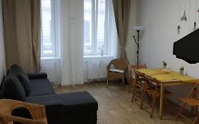 Apartmans In The Center With Privat Parking