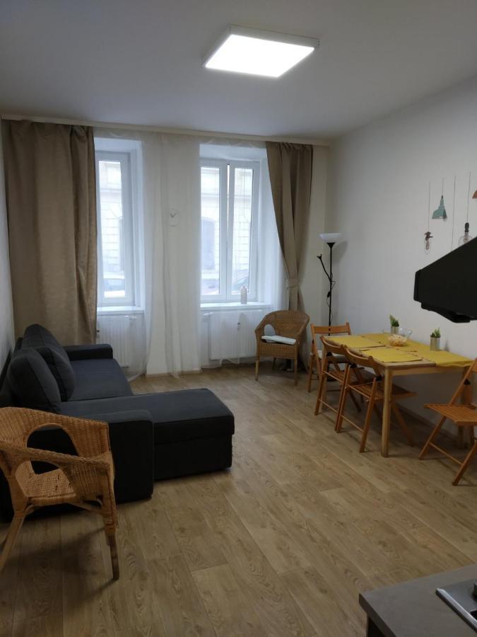Апартаменти Apartmans In The Center With Privat Parking Брно Екстер'єр фото