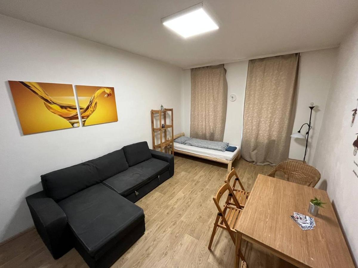 Апартаменти Apartmans In The Center With Privat Parking Брно Екстер'єр фото